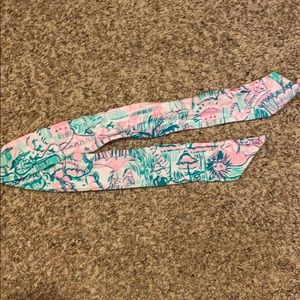 Lilly pink green patterned tie wrap bow Camelflage